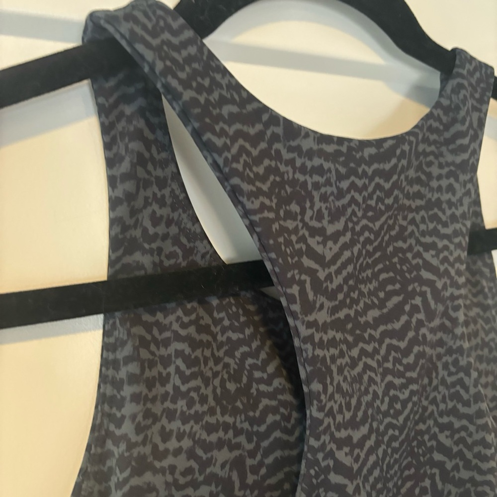 ALLFENIX- SZ M Black Sport Bra/ Lounge Crop Top - Picture 3 of 9